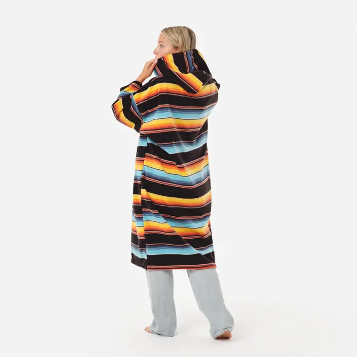 EcoLounge Recycled Fleece Poncho - Image 2